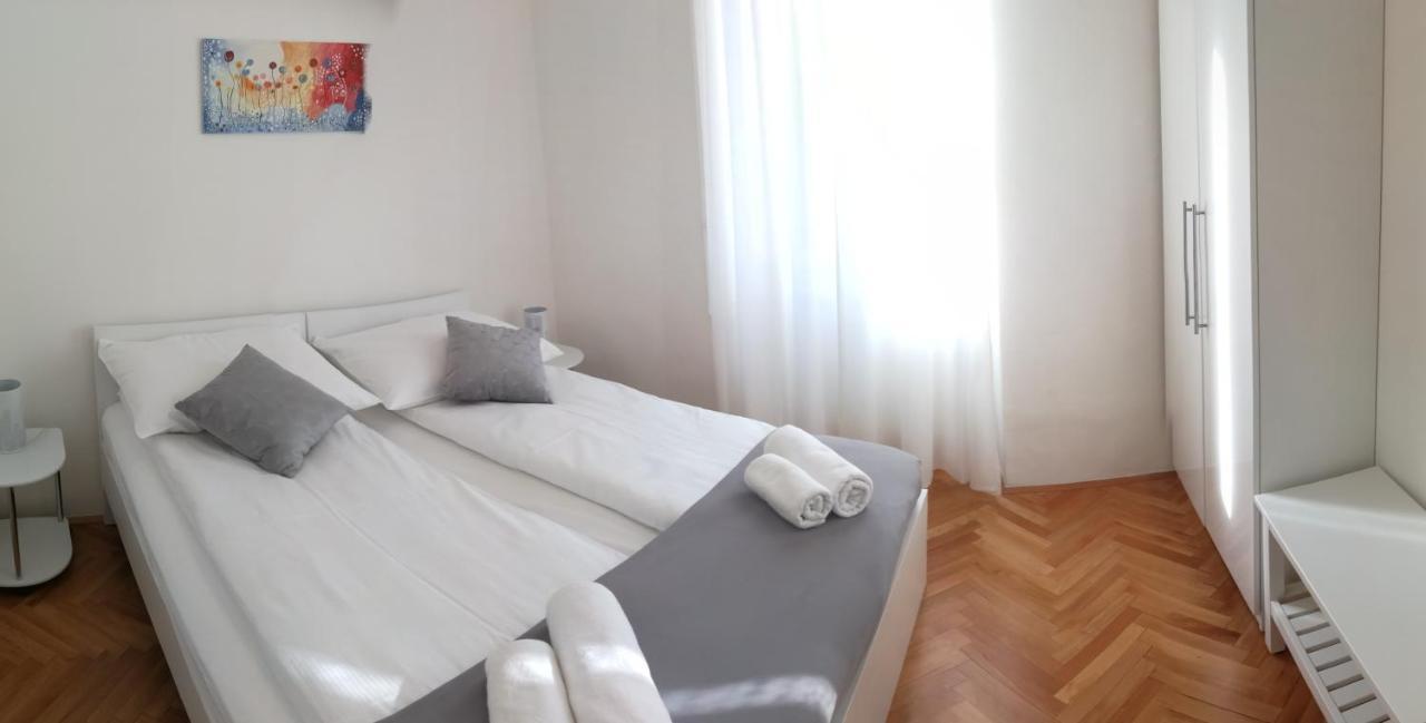 Apartments B&M Sežana Dış mekan fotoğraf